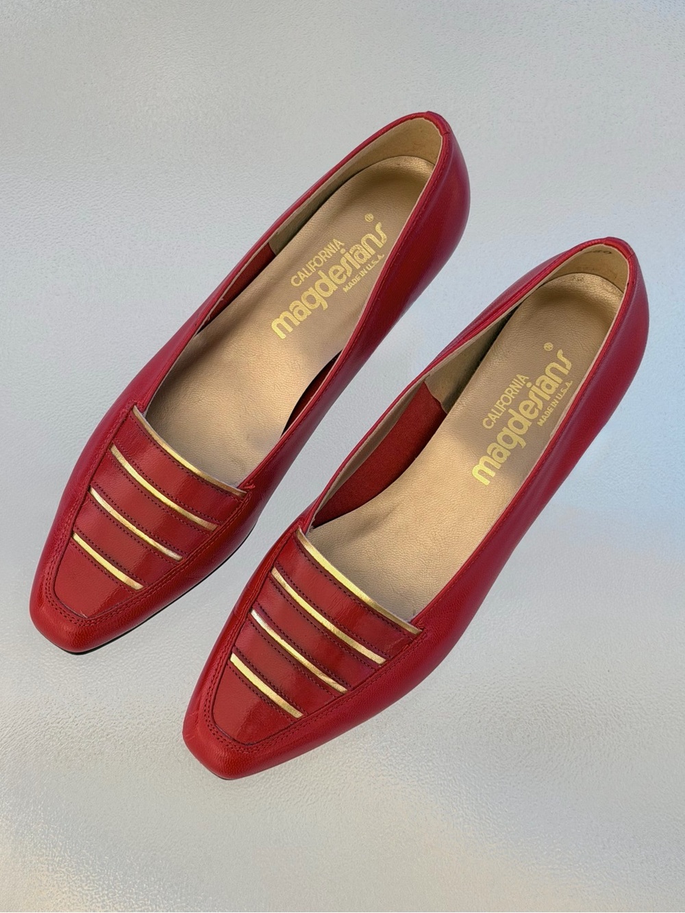 Magdesians Red and Gold Striped Square Toe Leather Loafers Women’s 7N